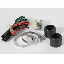 Load image into Gallery viewer, Davies Craig water pump 150L / min., 5.5A 24V